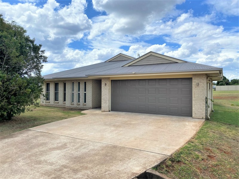 5-7 Rosella Parade, Kingaroy QLD 4610