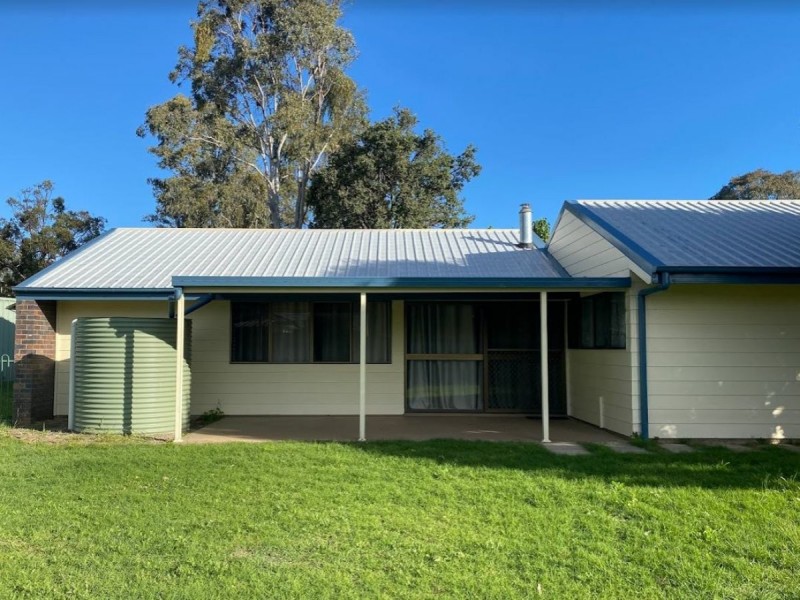 7 Club Court, Nanango QLD 4615