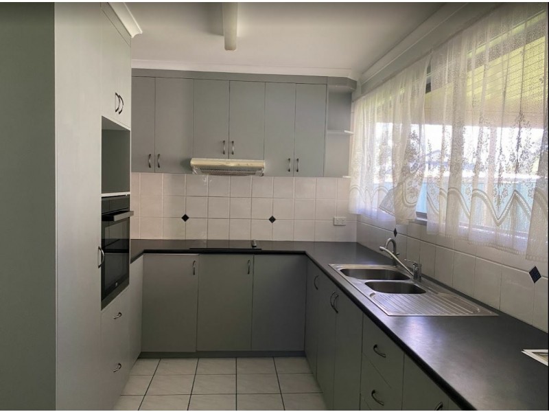 7 Club Court, Nanango QLD 4615