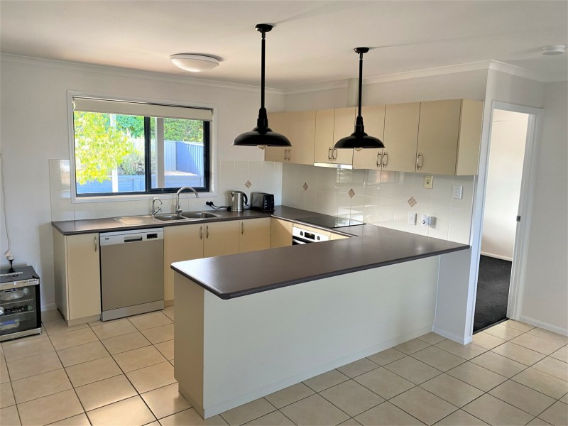 Unit 1/10 Summers Court, Kingaroy QLD 4610