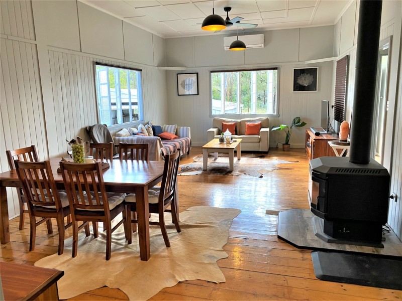 32 Parker Road, Ellesmere QLD 4610