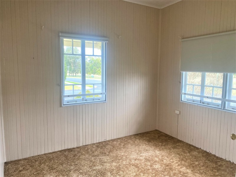 98 Burnett Street, Nanango QLD 4615