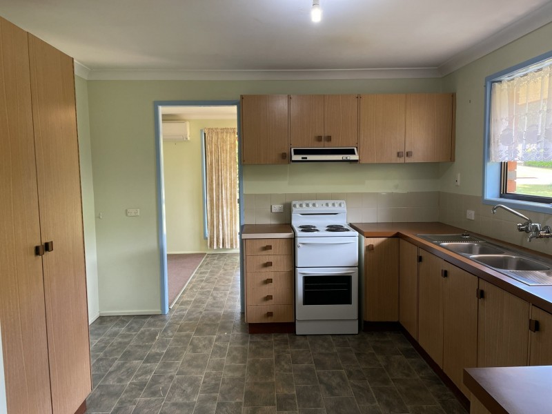 7 Joseph Street, Kingaroy QLD 4610