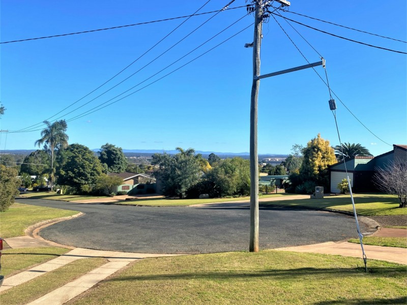 6 Candello Close, Kingaroy QLD 4610