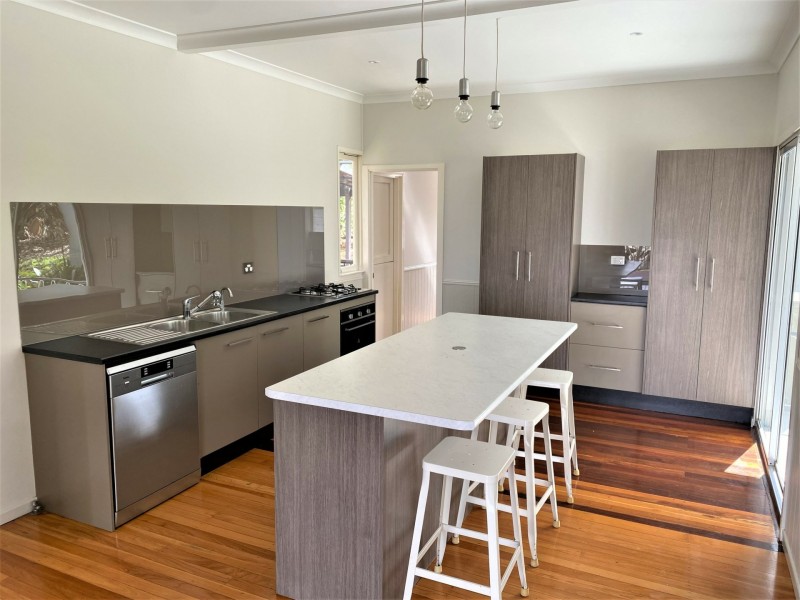 8 MacDiarmid Street, Kingaroy QLD 4610