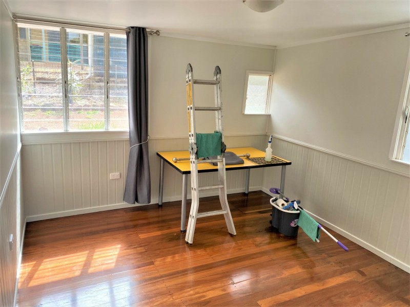 8 MacDiarmid Street, Kingaroy QLD 4610
