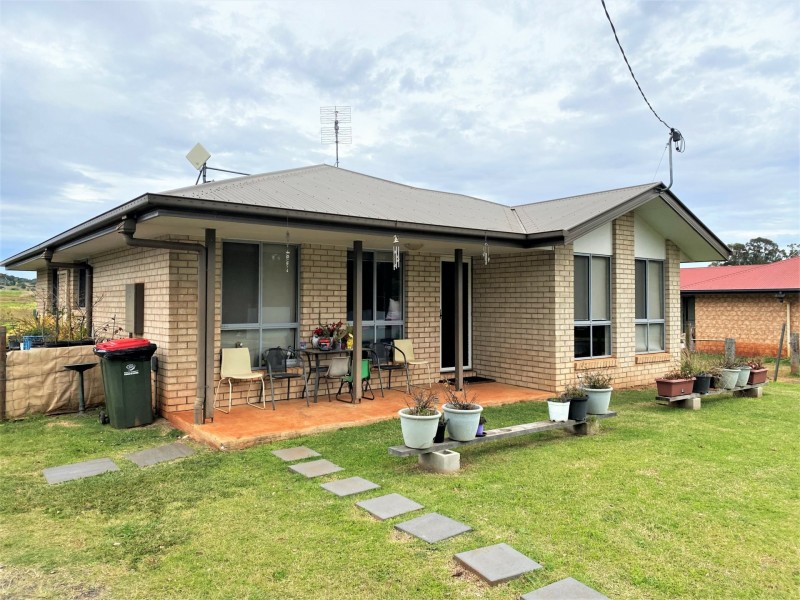 18 King Street, Memerambi QLD 4610