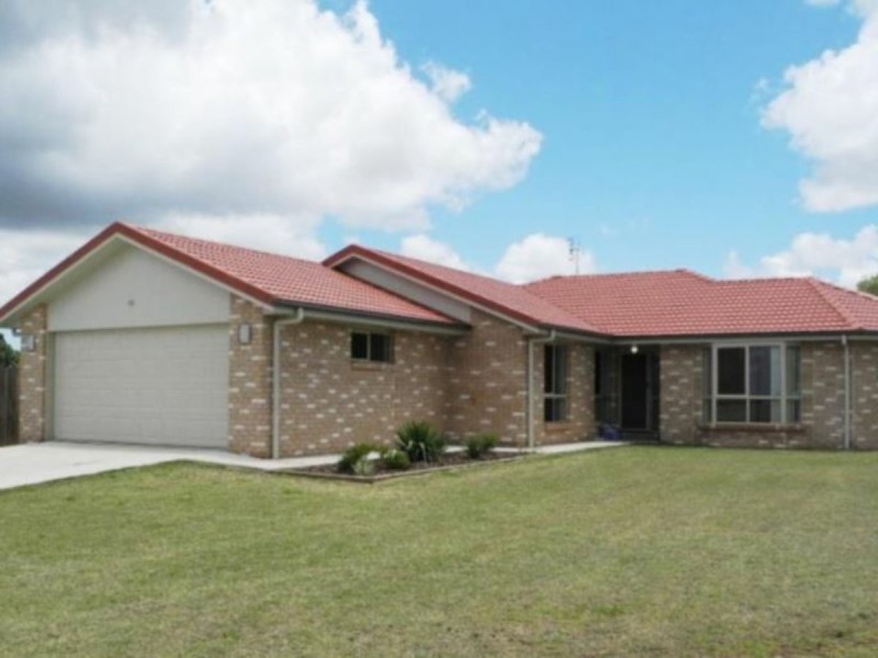 15 Oasis Drive, Kingaroy QLD 4610