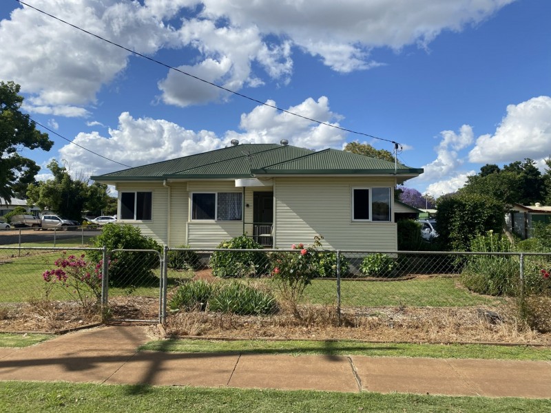 44 Avoca Street, Kingaroy QLD 4610