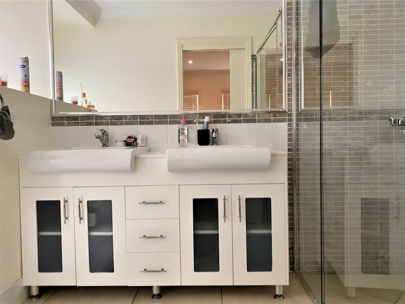 5-7 Rosella Parade, Kingaroy QLD 4610
