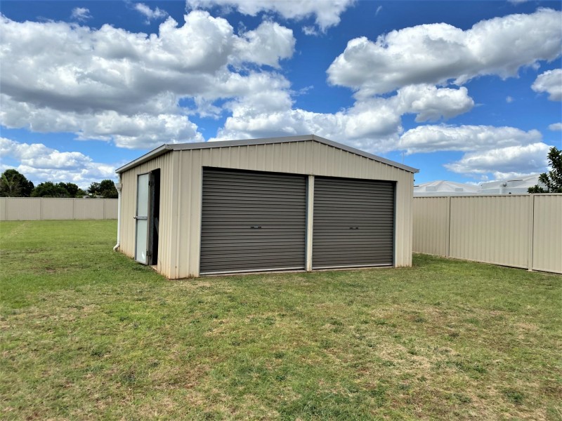 5-7 Rosella Parade, Kingaroy QLD 4610