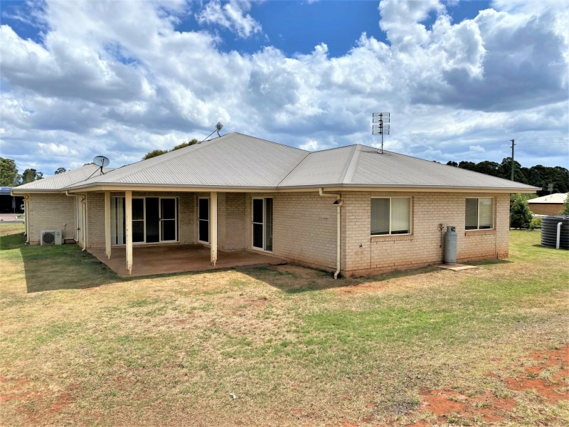 5-7 Rosella Parade, Kingaroy QLD 4610