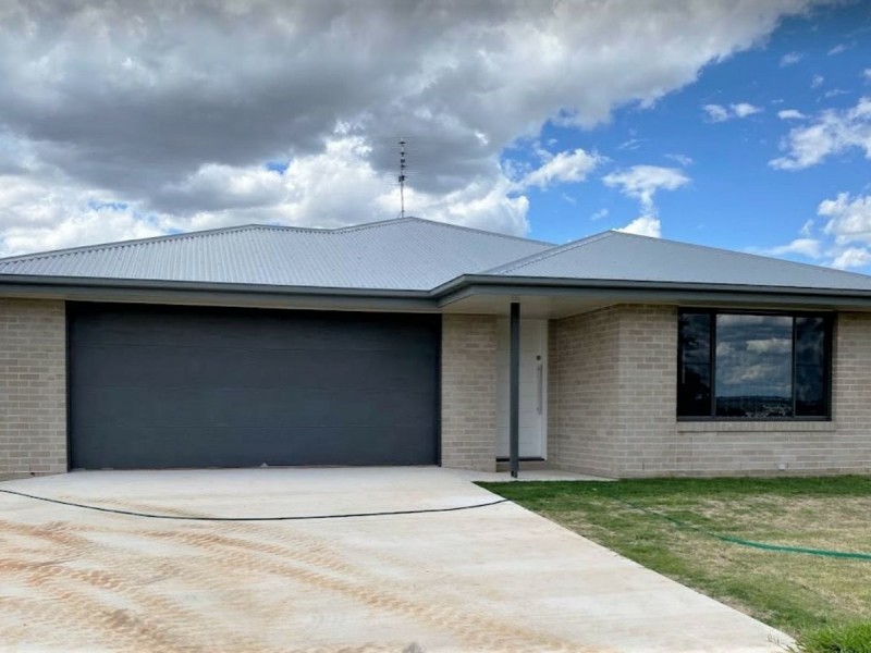 54 Logan Street, Kingaroy QLD 4610