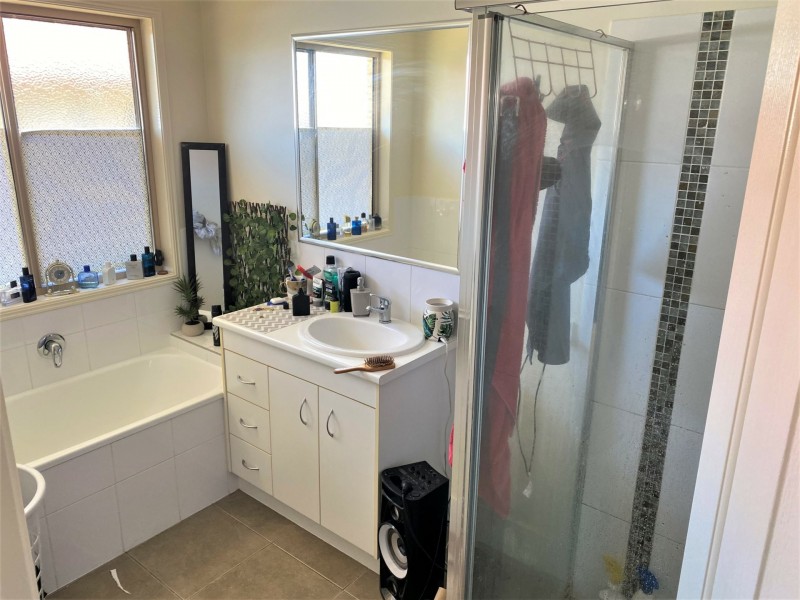 42 Parkside Drive, Kingaroy QLD 4610