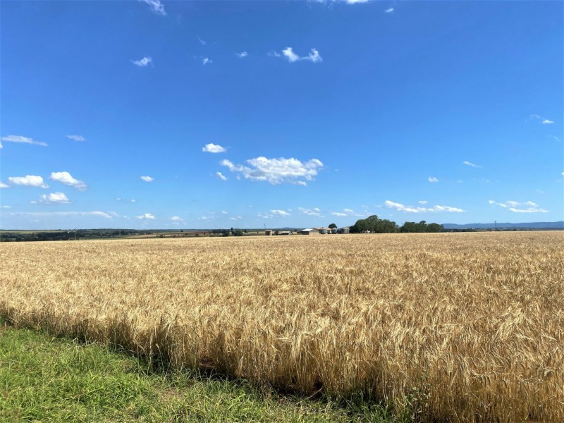 27 Johnstons Road, Kingaroy QLD 4610