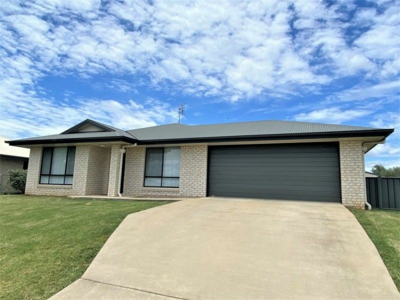 23 Banksia Drive, Kingaroy QLD 4610