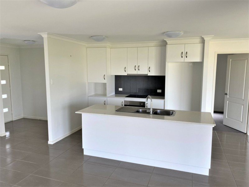 23 Banksia Drive, Kingaroy QLD 4610