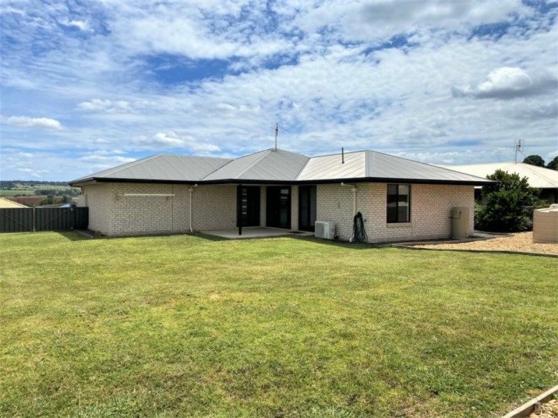 23 Banksia Drive, Kingaroy QLD 4610