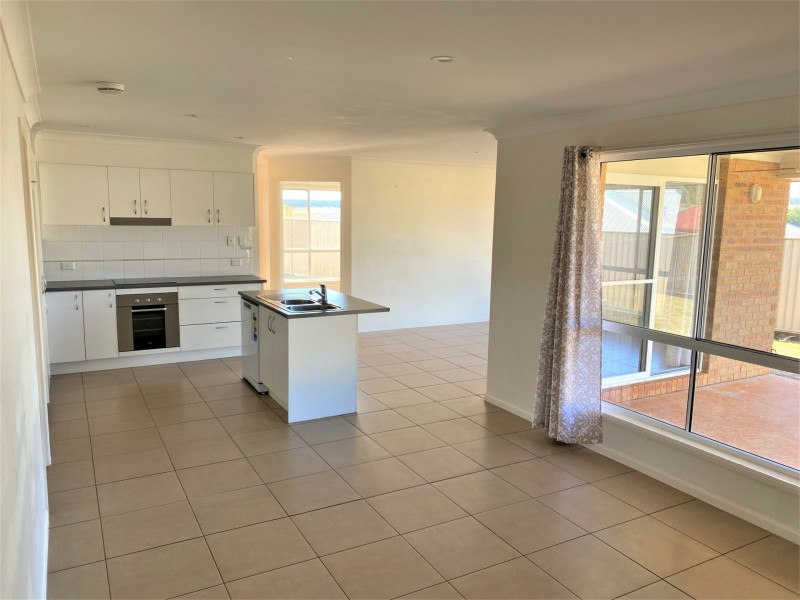 11 Lara Court, Kingaroy QLD 4610
