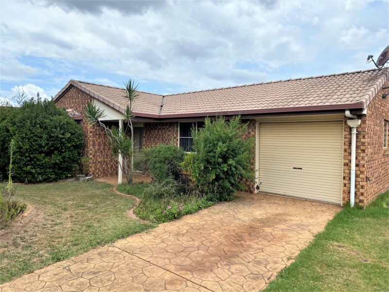 45 Cowie Drive, Kingaroy QLD 4610