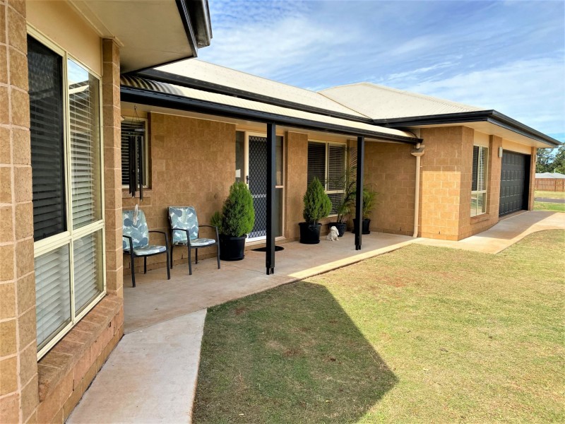 21-23 Premier Drive, Kingaroy QLD 4610