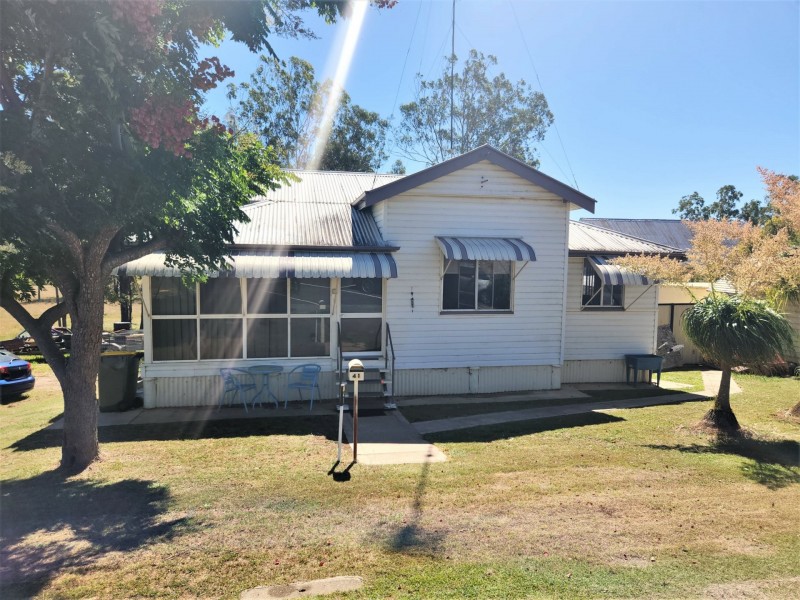 41 Edward Street, Wondai QLD 4606