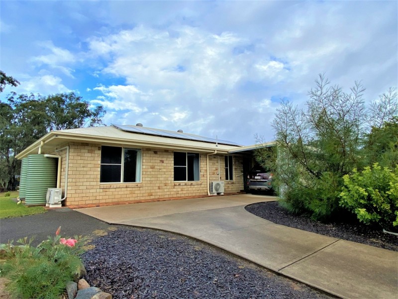 94 Wickham Street, Nanango QLD 4615