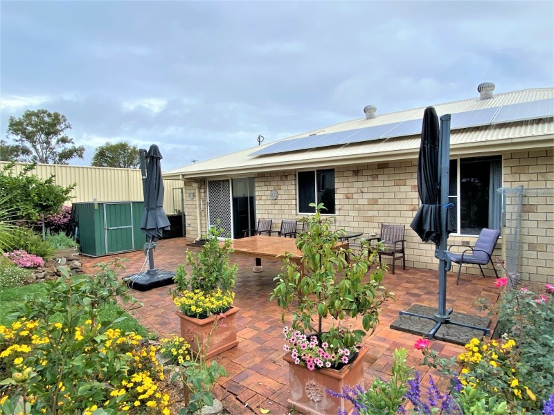 94 Wickham Street, Nanango QLD 4615