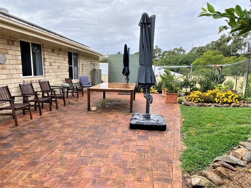 94 Wickham Street, Nanango QLD 4615