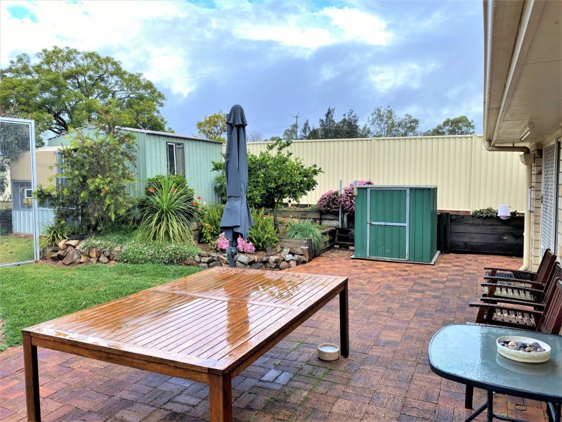 94 Wickham Street, Nanango QLD 4615