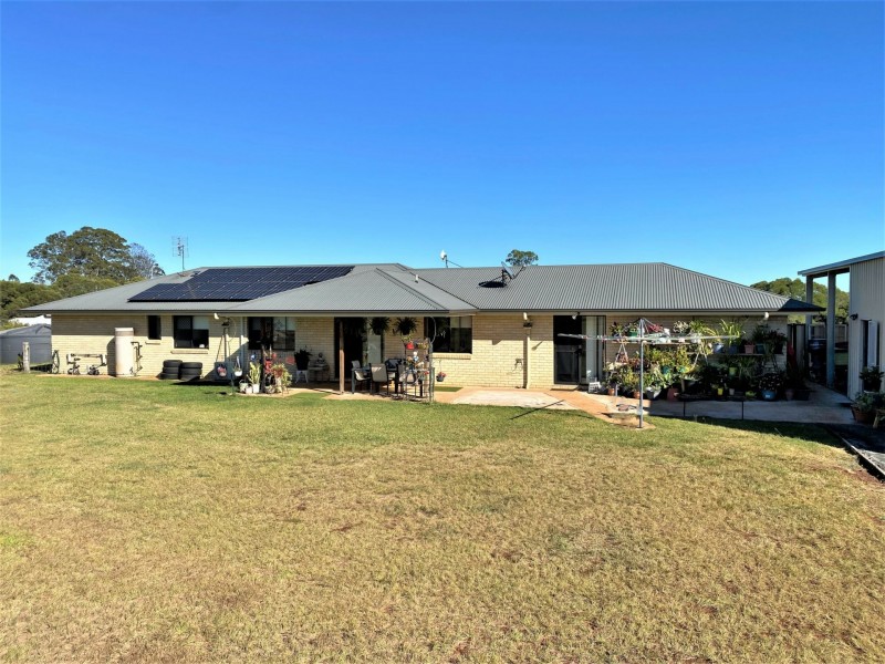 10-12 Diamond Court, Kingaroy QLD 4610
