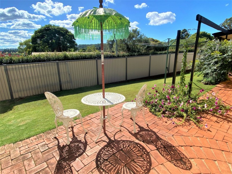 4A Hazlemount Terrace, Kingaroy QLD 4610