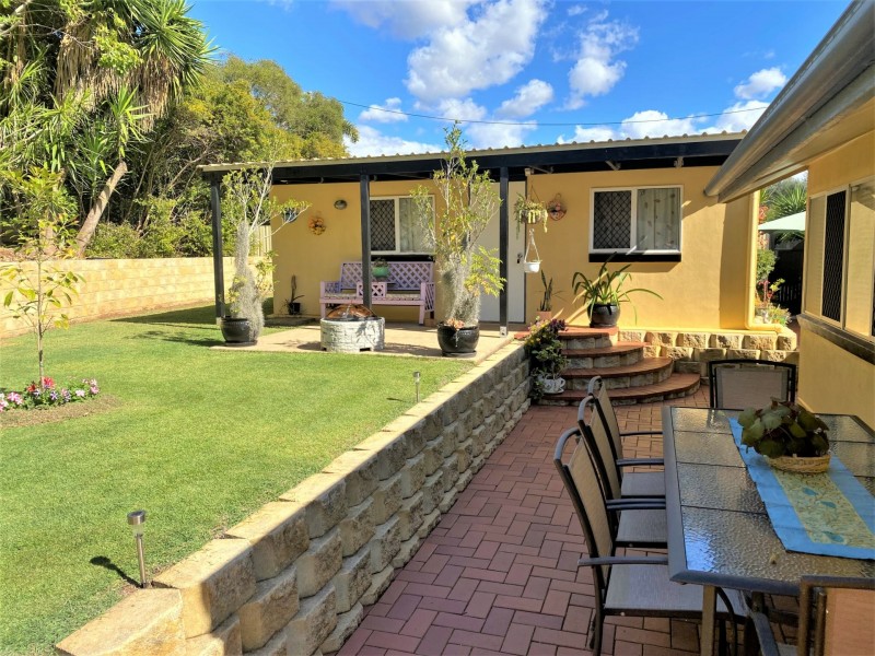 4A Hazlemount Terrace, Kingaroy QLD 4610