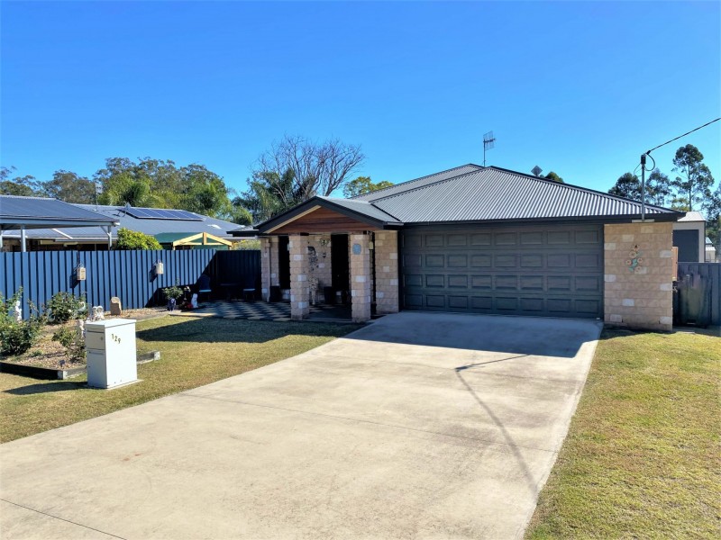 129 Pring Street, Wondai QLD 4606