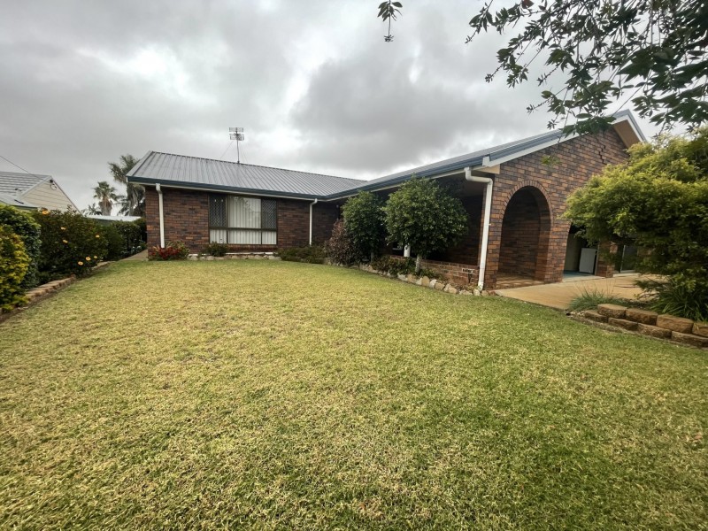5 Buckingham Street, Kingaroy QLD 4610