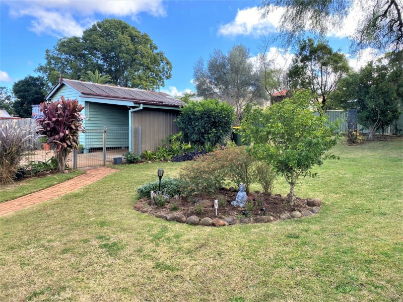 12 Fitzroy Street, Kingaroy QLD 4610