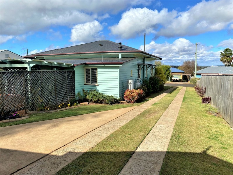 12 Fitzroy Street, Kingaroy QLD 4610
