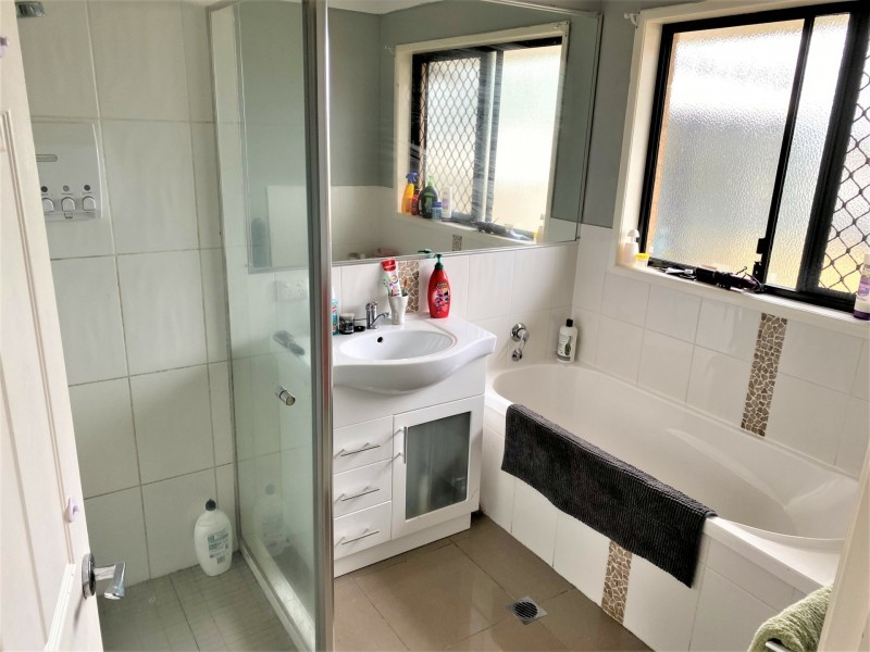 8 Lord Street, Brooklands QLD 4615