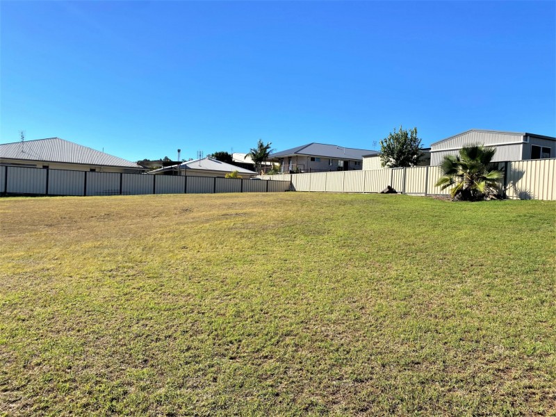 5 Bernard Crescent, Kingaroy QLD 4610