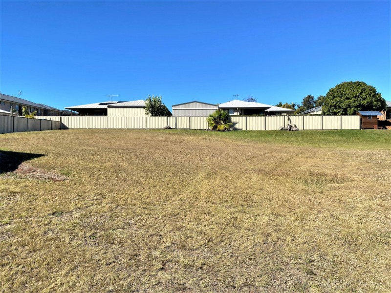 5 Bernard Crescent, Kingaroy QLD 4610