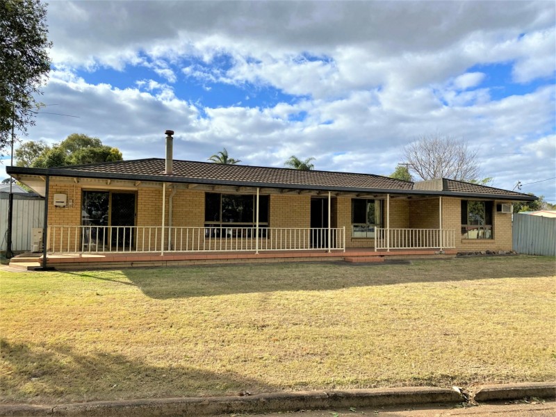1 Barwick Street, Kingaroy QLD 4610