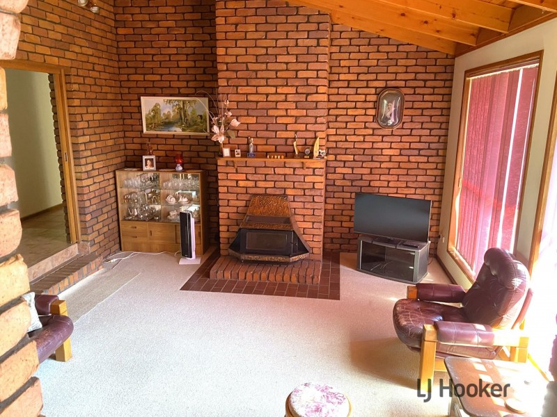 12 Tarong Drive, Kingaroy QLD 4610