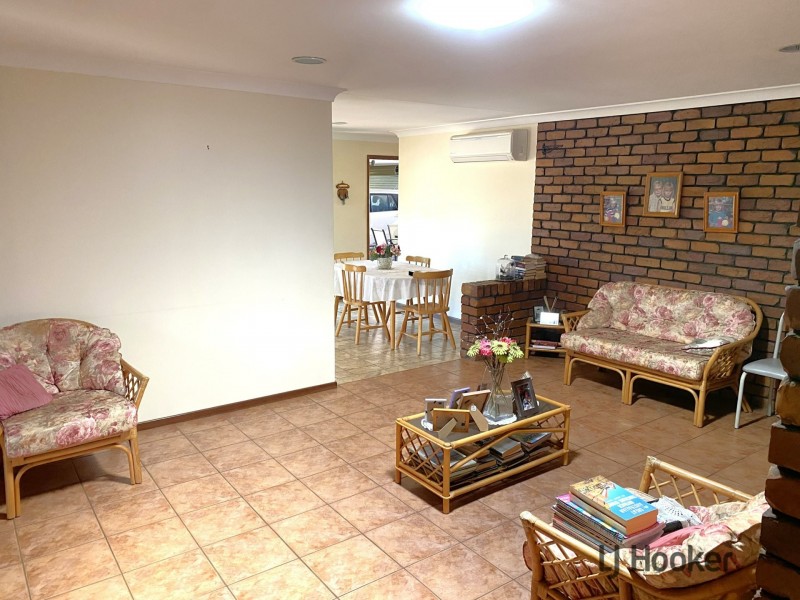 12 Tarong Drive, Kingaroy QLD 4610