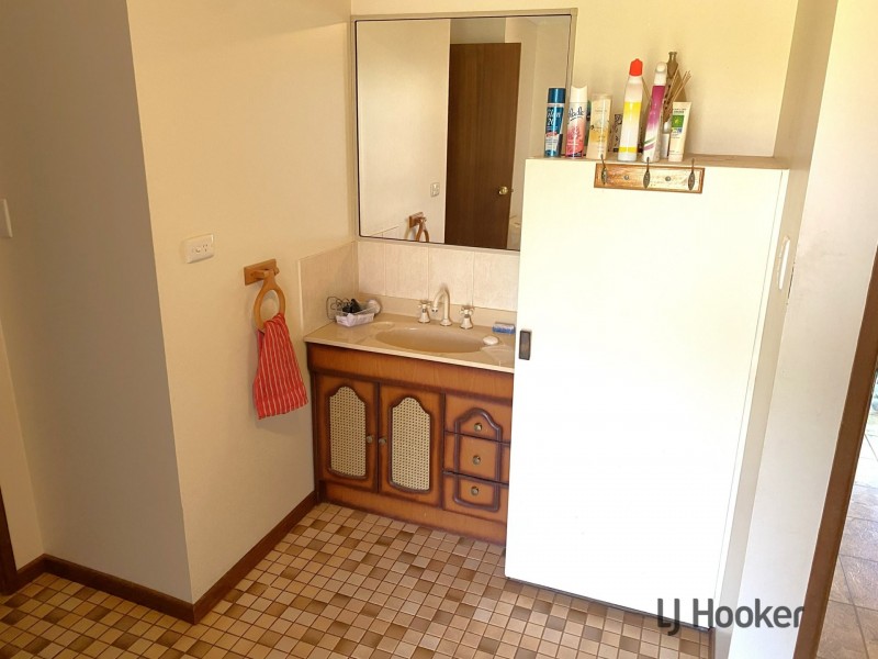 12 Tarong Drive, Kingaroy QLD 4610