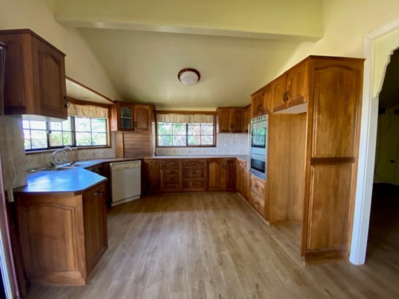 12552 Bunya Hwy, Wooroolin QLD 4608