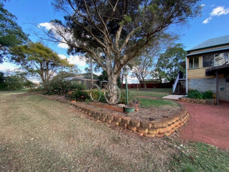 12552 Bunya Hwy, Wooroolin QLD 4608