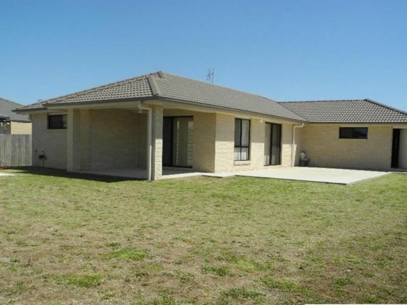 24 Parkside Drive, Kingaroy QLD 4610