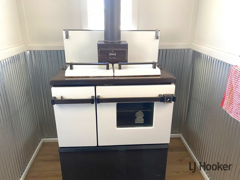 80 Pring st, Wondai QLD 4606