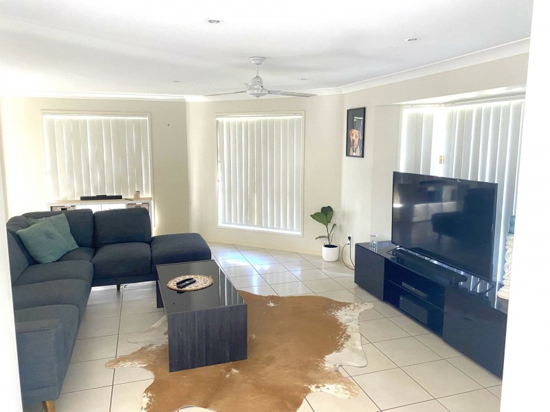 15 Oasis Drive, Kingaroy QLD 4610
