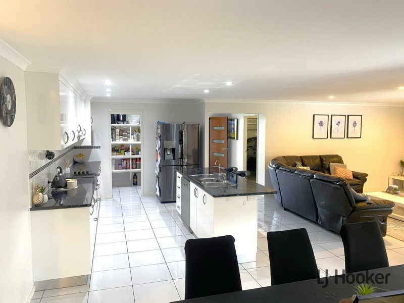 27 Darryl Crescent, Kingaroy QLD 4610
